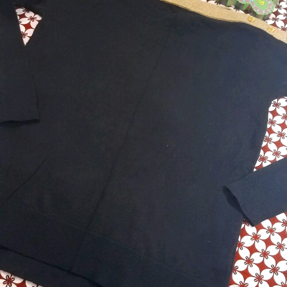 Black gold trim Ralp Lauren knit top - Picture 5 of 14